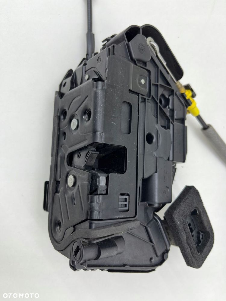 AUDI A3 8Y ZAMEK PRAWY PRZÓD KOMPLET 5N0837017E 5TB837016B - 6