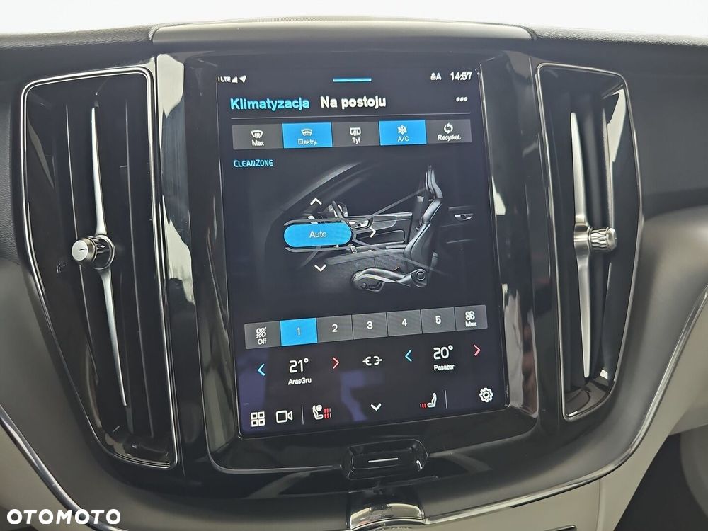 Volvo XC 60 - 29