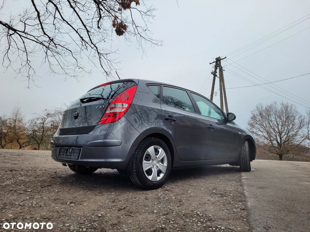 Hyundai i30 1.4 Base - 17