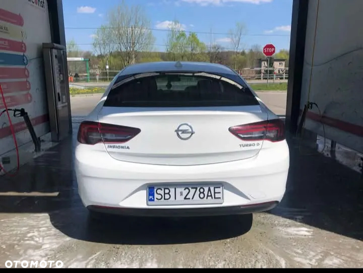 Opel Insignia - 8
