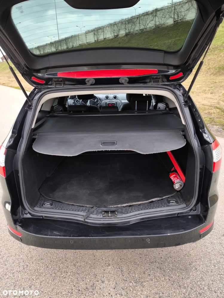 Ford Mondeo 2.0 TDCi Titanium - 11