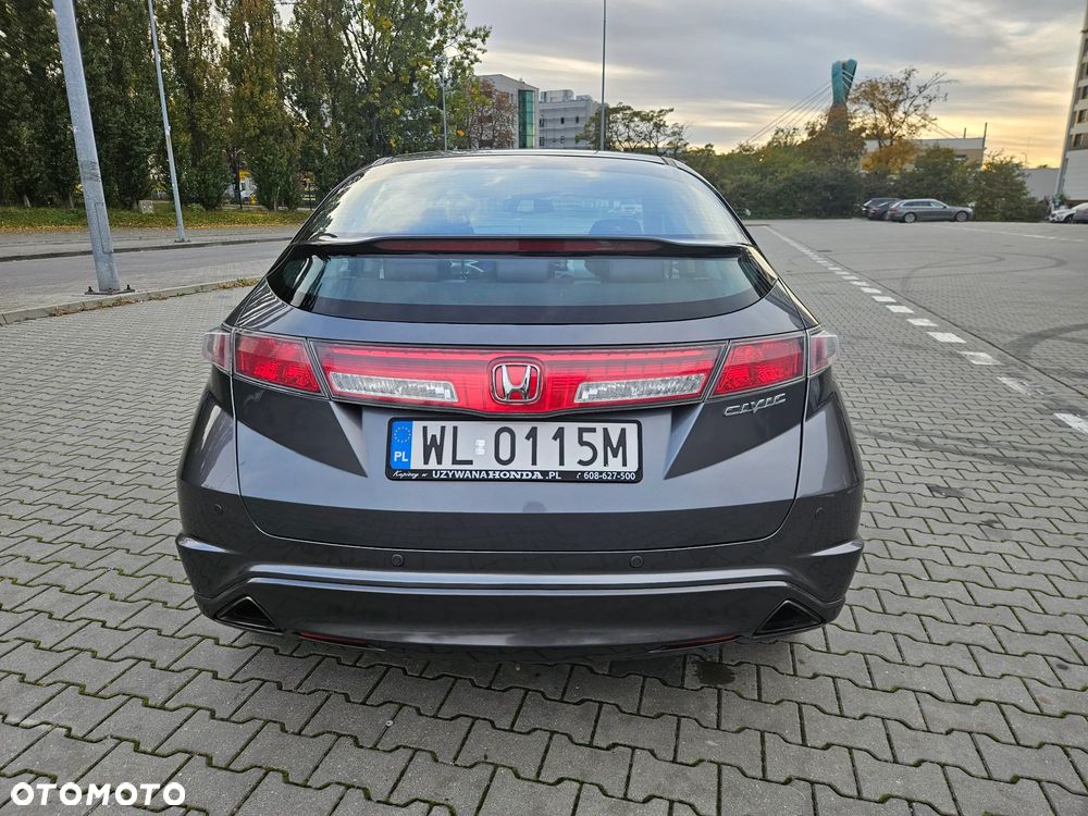 Honda Civic 1.8 Executive - 4
