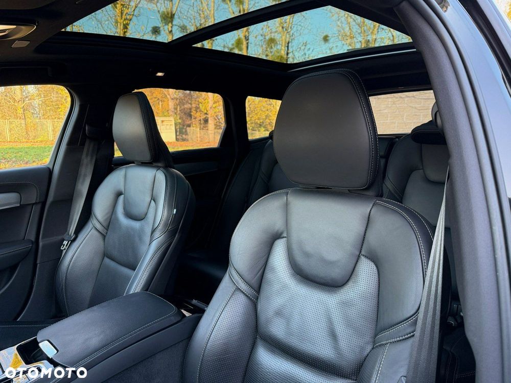 Volvo V90 T8 AWD Plug-In Hybrid R-Design - 17