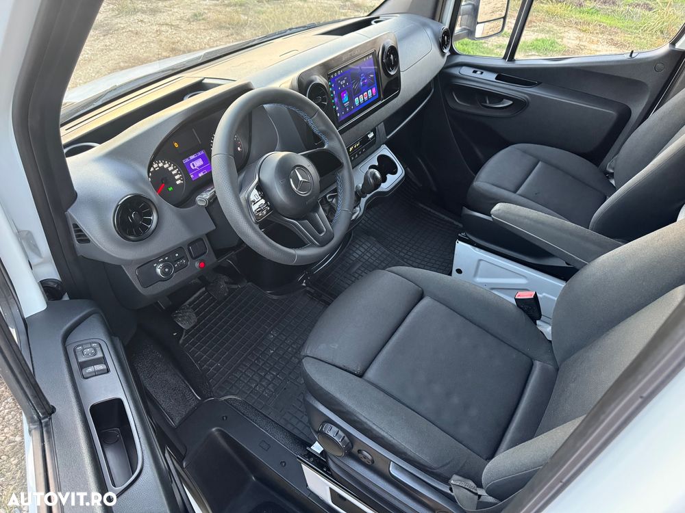 Mercedes-Benz Sprinter - 5