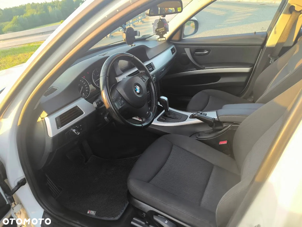 BMW Seria 3 320d xDrive DPF Touring Edition Fleet Sport - 4
