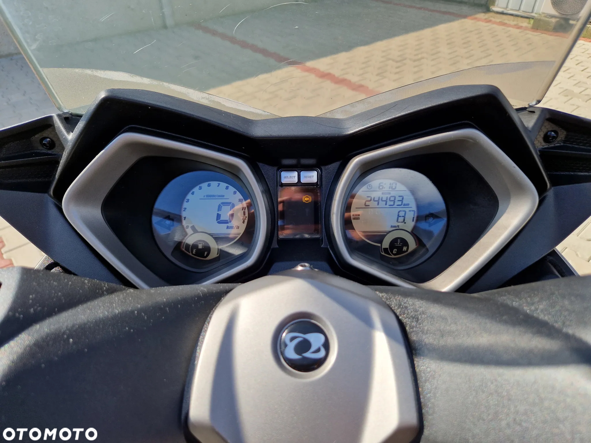 Yamaha X-max - 8