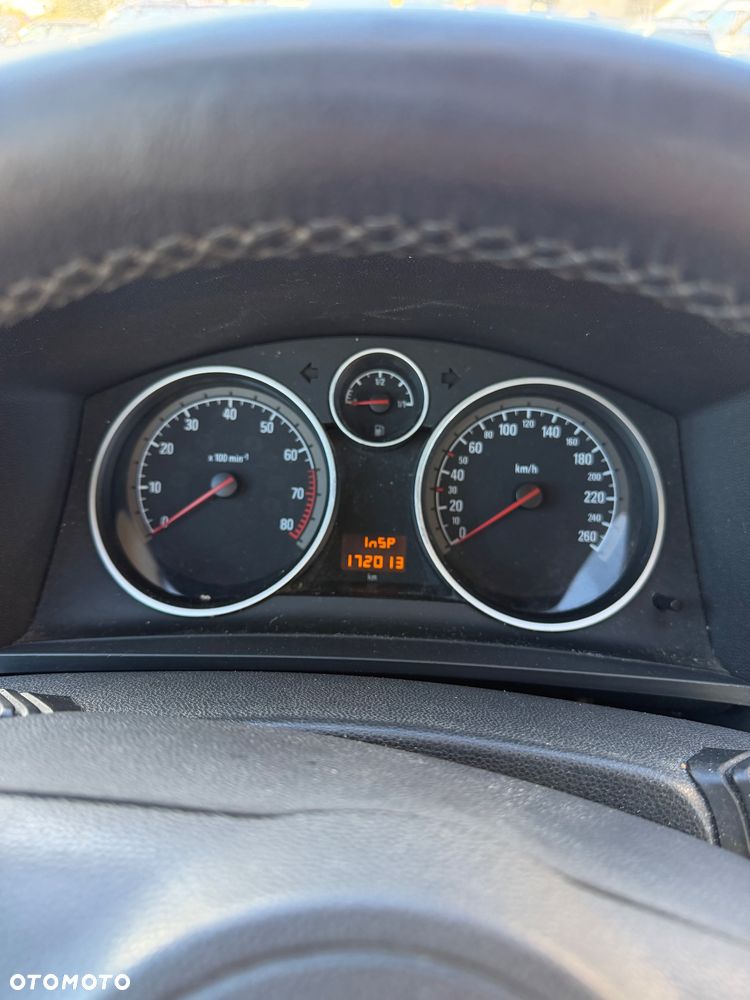 Opel Zafira - 25