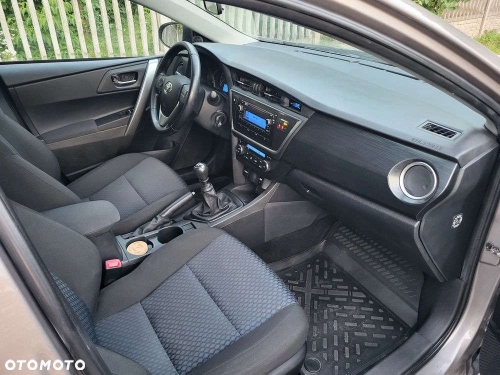 Toyota Auris 1.33 VVT-i Classic - 25