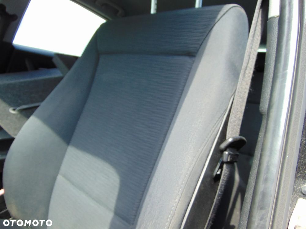 fotel lewy kierowcy europa 5d hb bmw e87 - 3