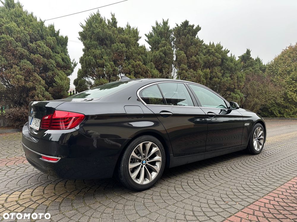 BMW Seria 5 520d xDrive Luxury Line - 3