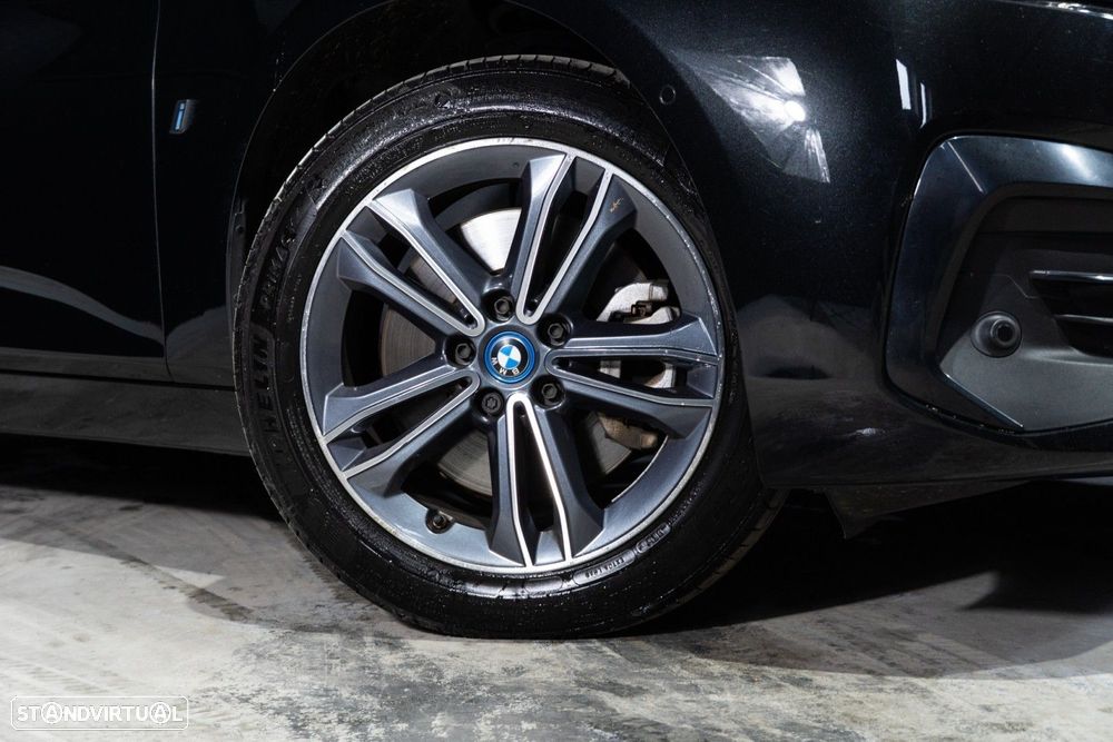 BMW 225xe Active Tourer Line Sport - 48