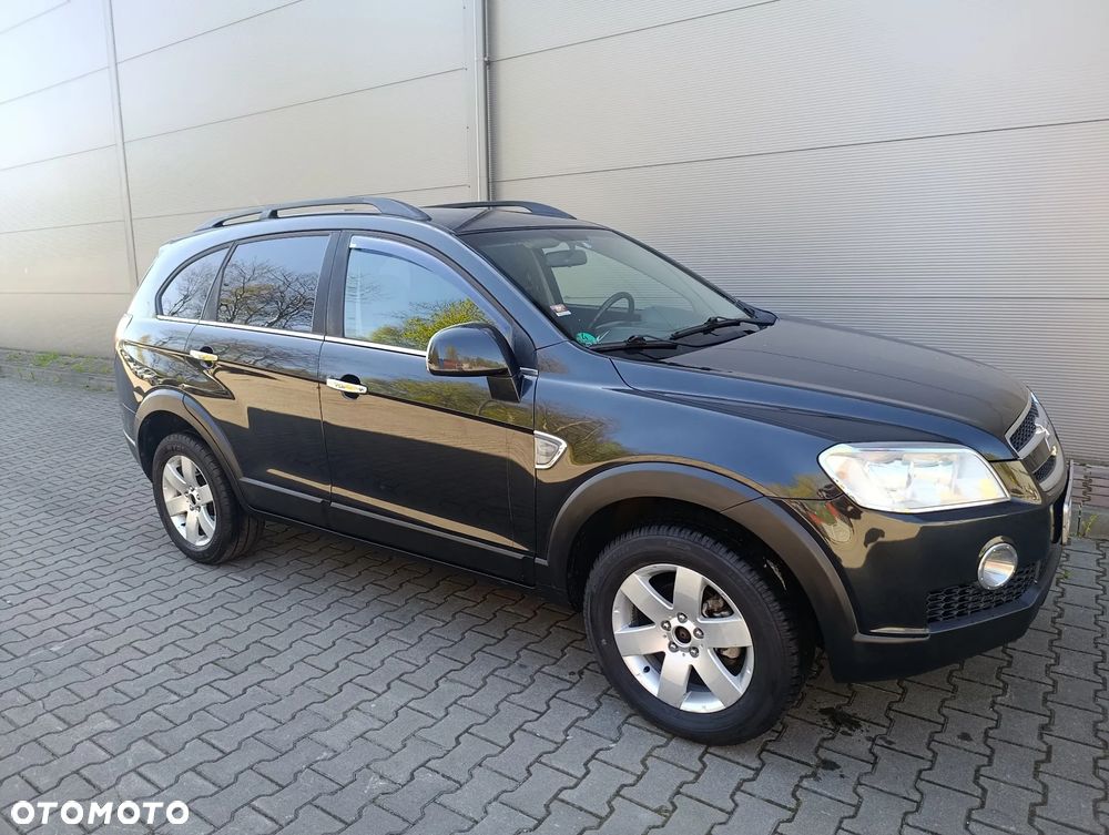 Chevrolet Captiva 2.4 2WD 7 Sitzer LS Family Edition - 4