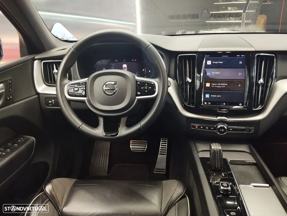 Volvo XC 60 2.0 B4 R-Design - 17