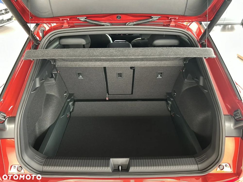 Volkswagen T-Roc - 8