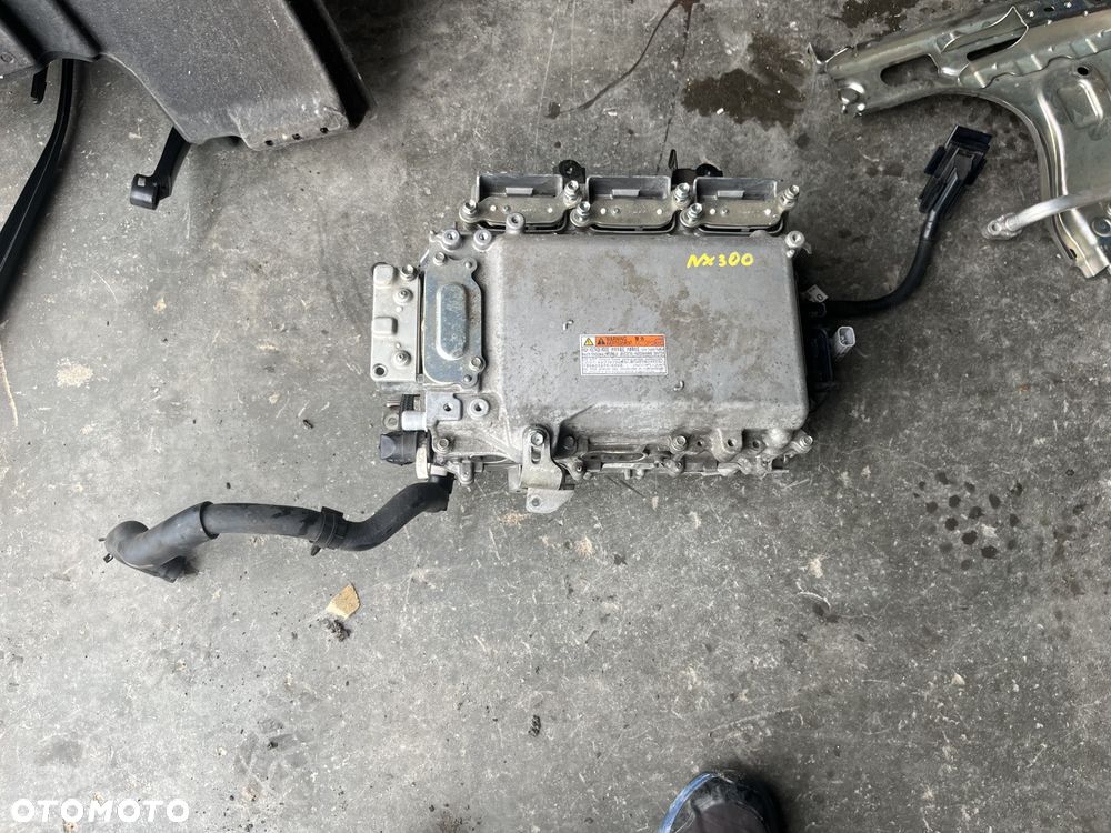 Inwerter falownik Lexus NX300 LIFT 2.5 HYB
