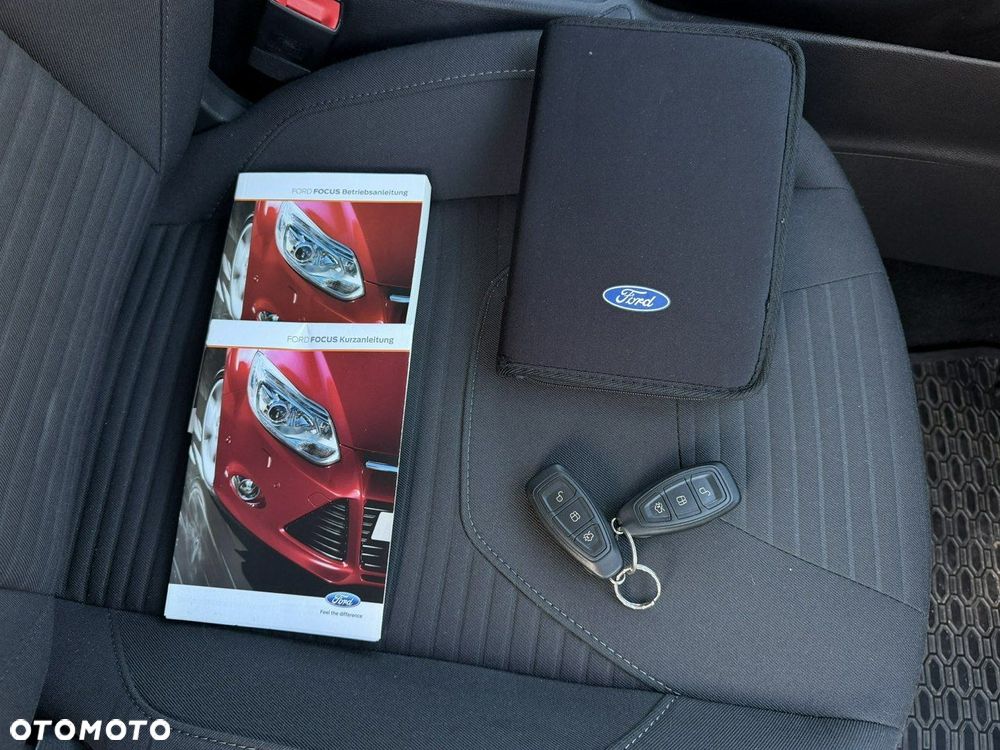 Ford Focus - 30