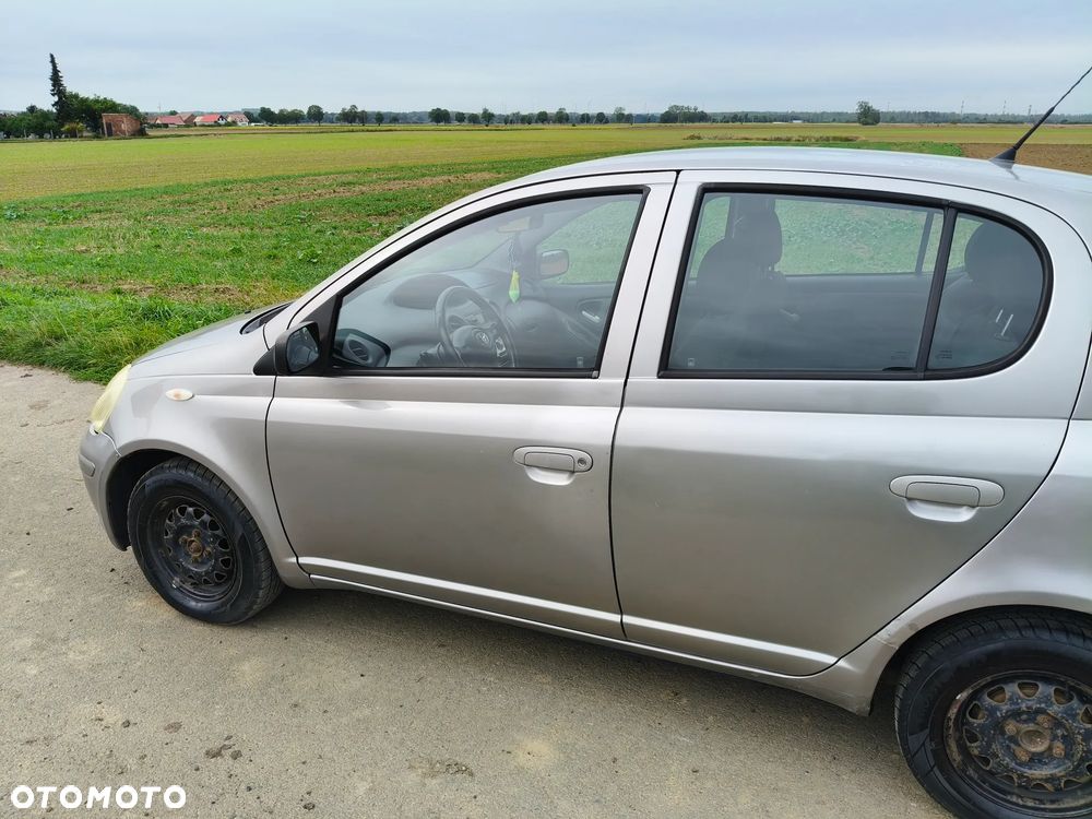 Toyota Yaris 1.4 D-4D Luna - 2