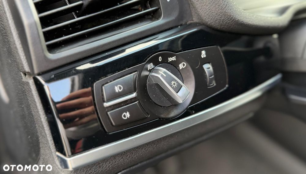 BMW X3 sDrive18d - 14