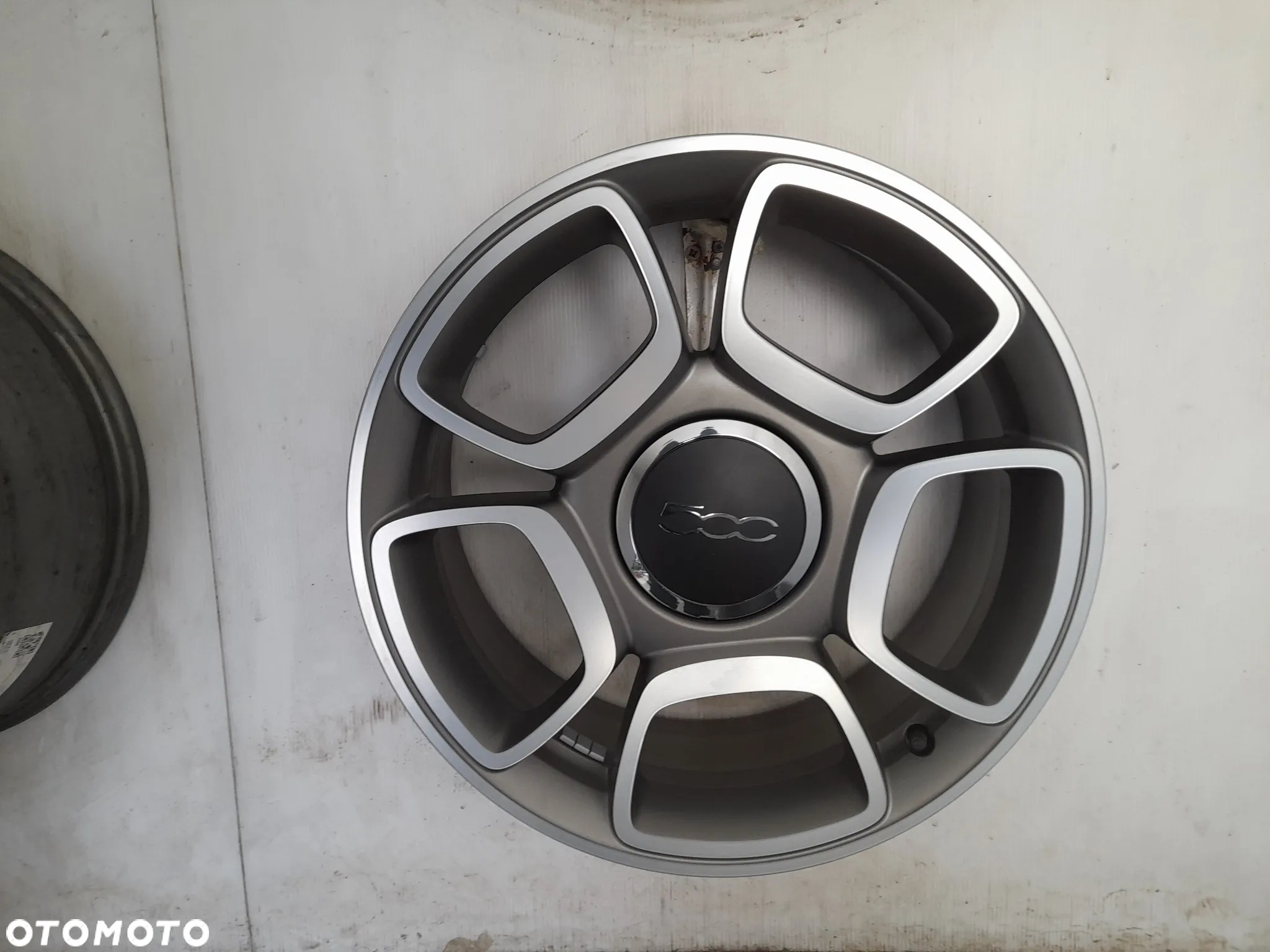 Felgi aluminiowe Fiat OE Abarth 500 51820551 7.0" x 17" 4x98 ET38 - 6