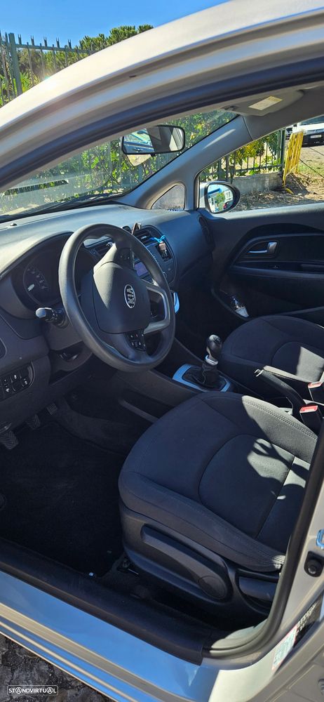 Kia Rio 1.1 CRDi More Edition - 9