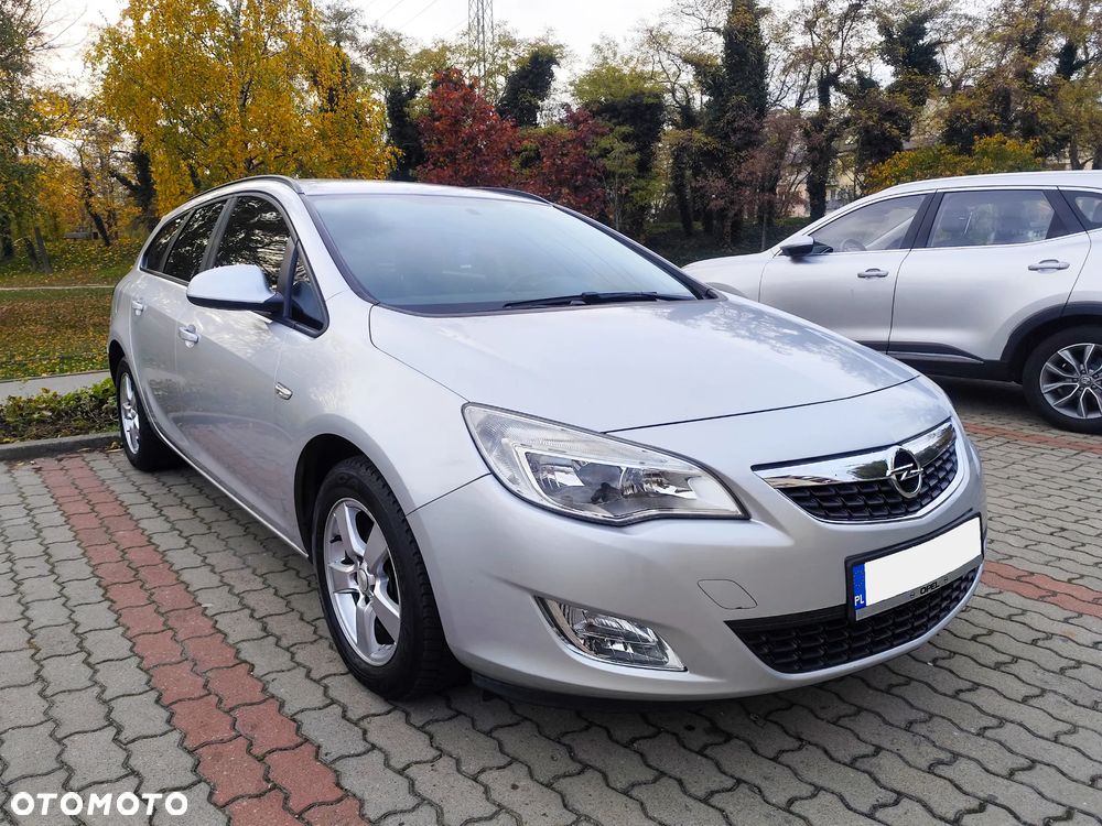 Opel Astra 1.4 T Cosmo EU6 - 9
