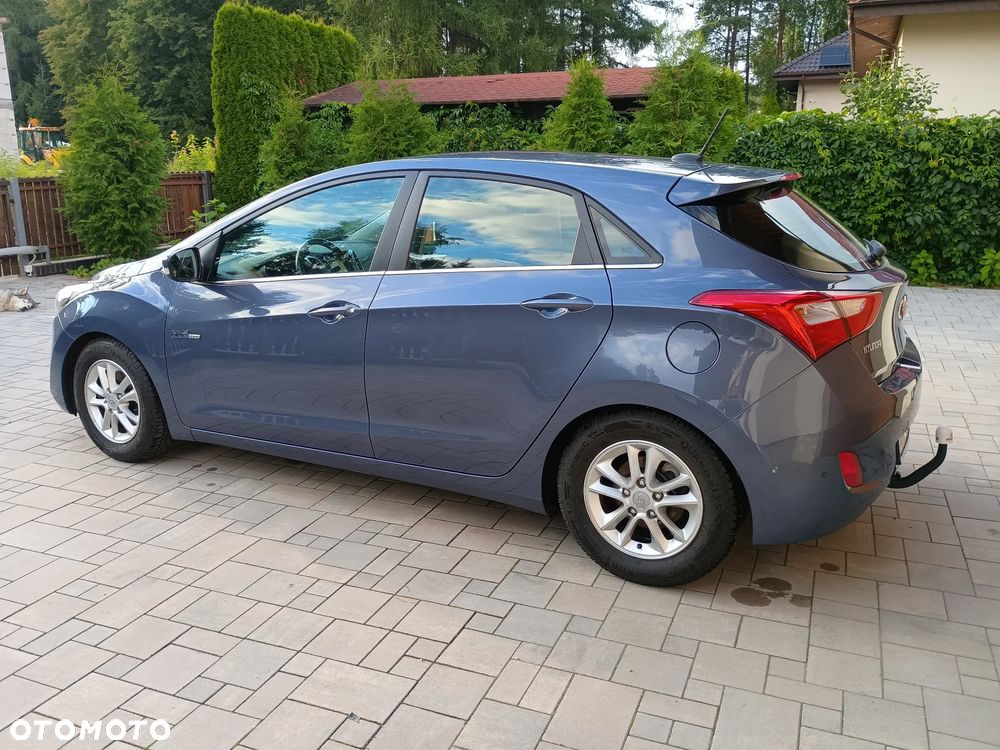Hyundai i30 blue 1.6 GDI YES Silver - 23