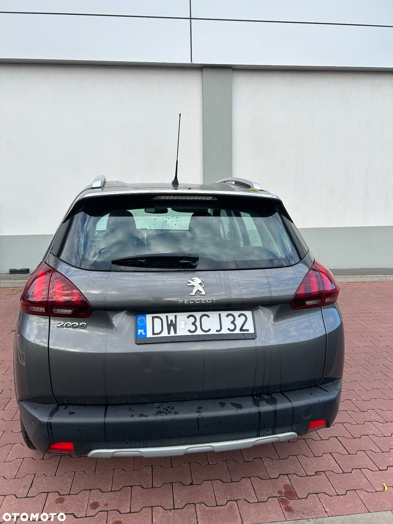 Peugeot 2008 1.2 Pure Tech Active S&S EAT6 - 5