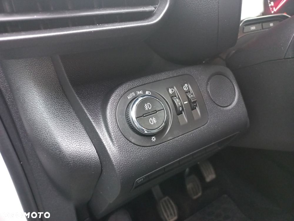 Opel Combo Life 1.2 Turbo Enjoy S&S - 21