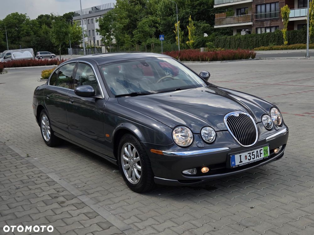 Jaguar S-Type - 6