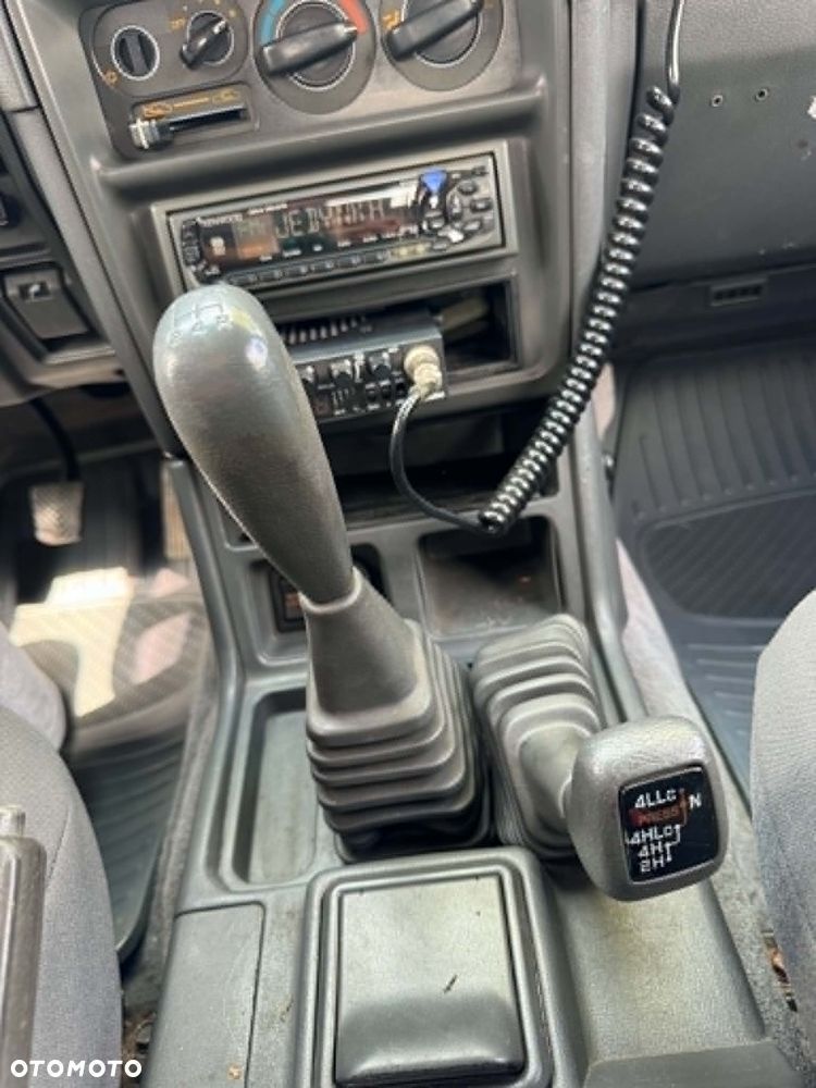 Mitsubishi Pajero 2.5 TD GL - 19