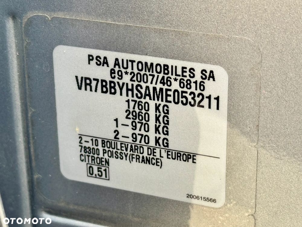 Citroën C4 BlueHDi 110 Stop&Start SHINE - 17