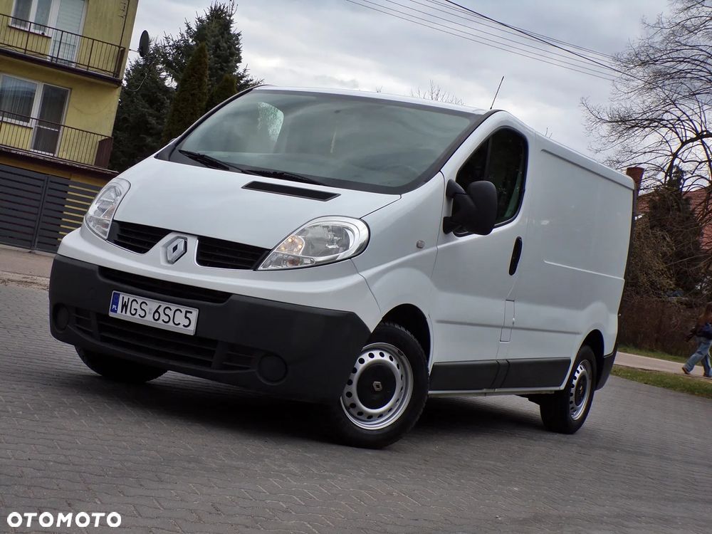 Renault TRAFIC - 1