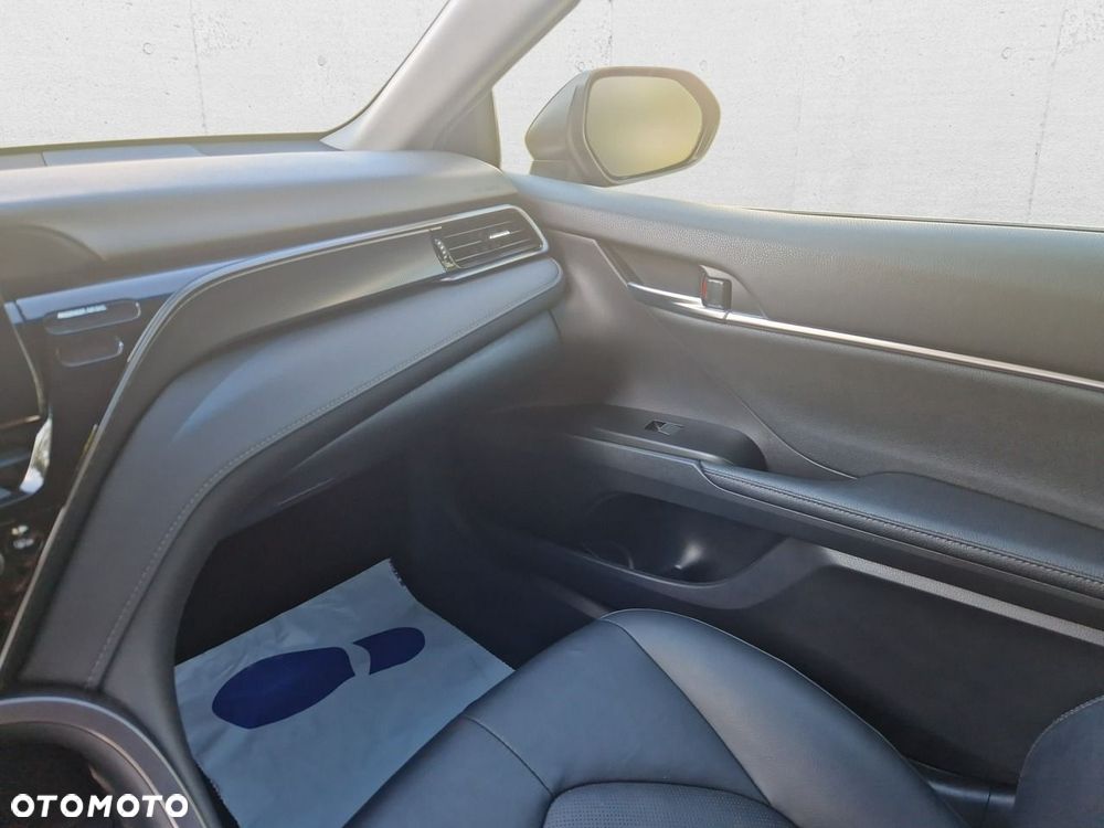Toyota Camry - 15