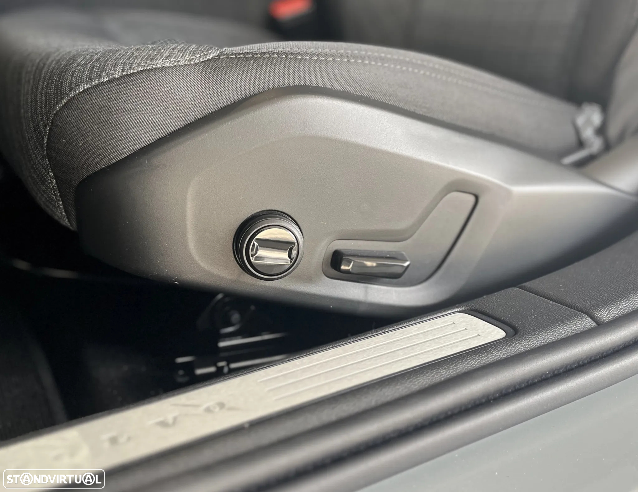 Volvo V60 2.0 T6 AWD TE Core - 22