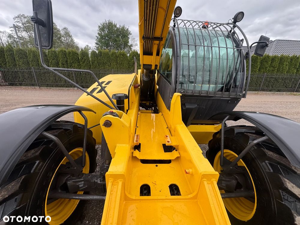 New Holland LM 1445 - 6