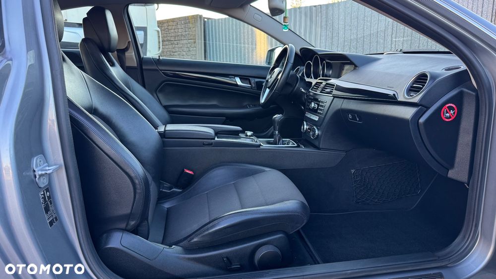 Mercedes-Benz Klasa C 180 BlueEFFICIENCY - 30