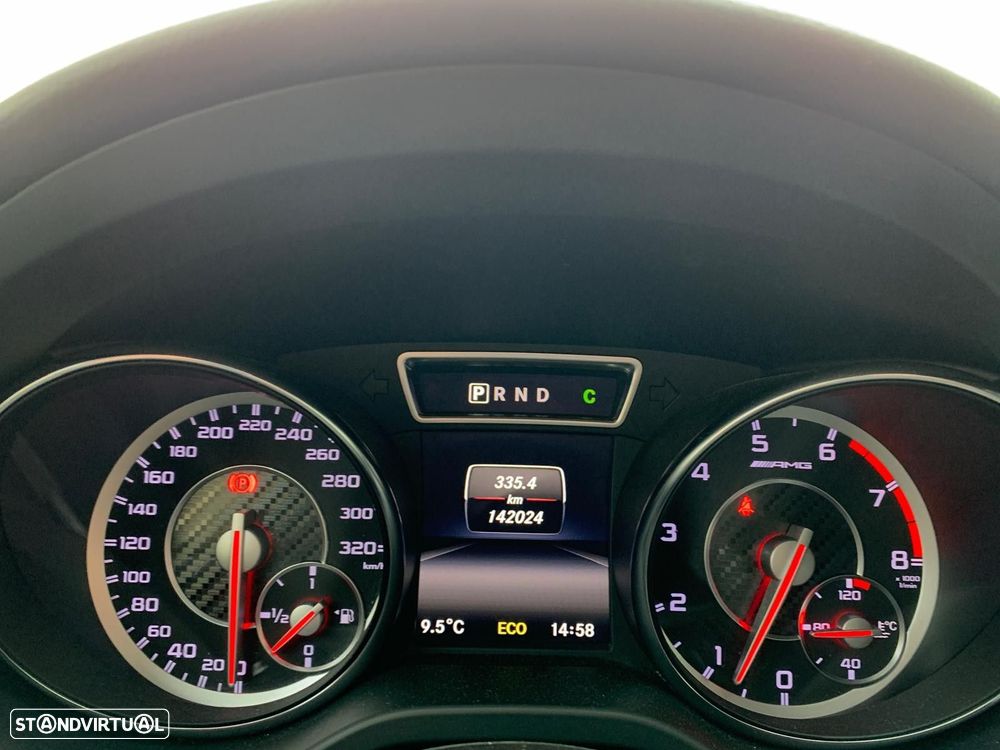 Mercedes-Benz CLA 45 AMG 4-Matic - 24