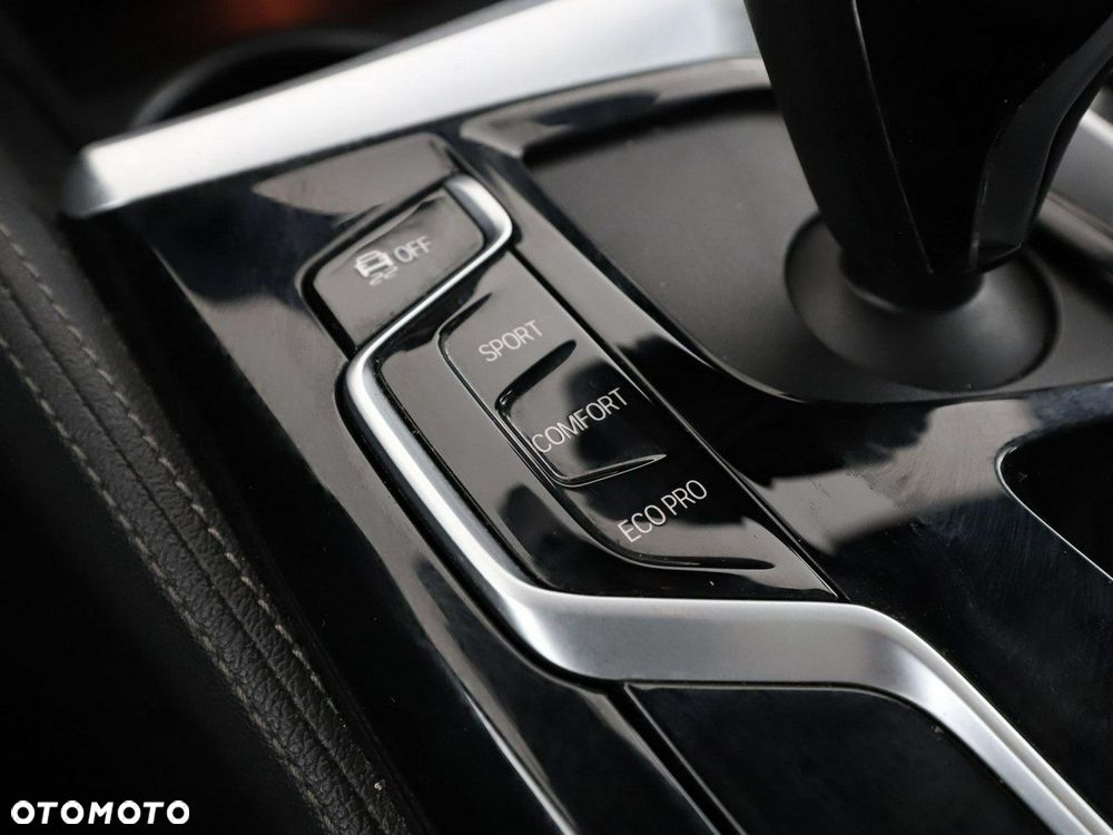 BMW Seria 5 - 31
