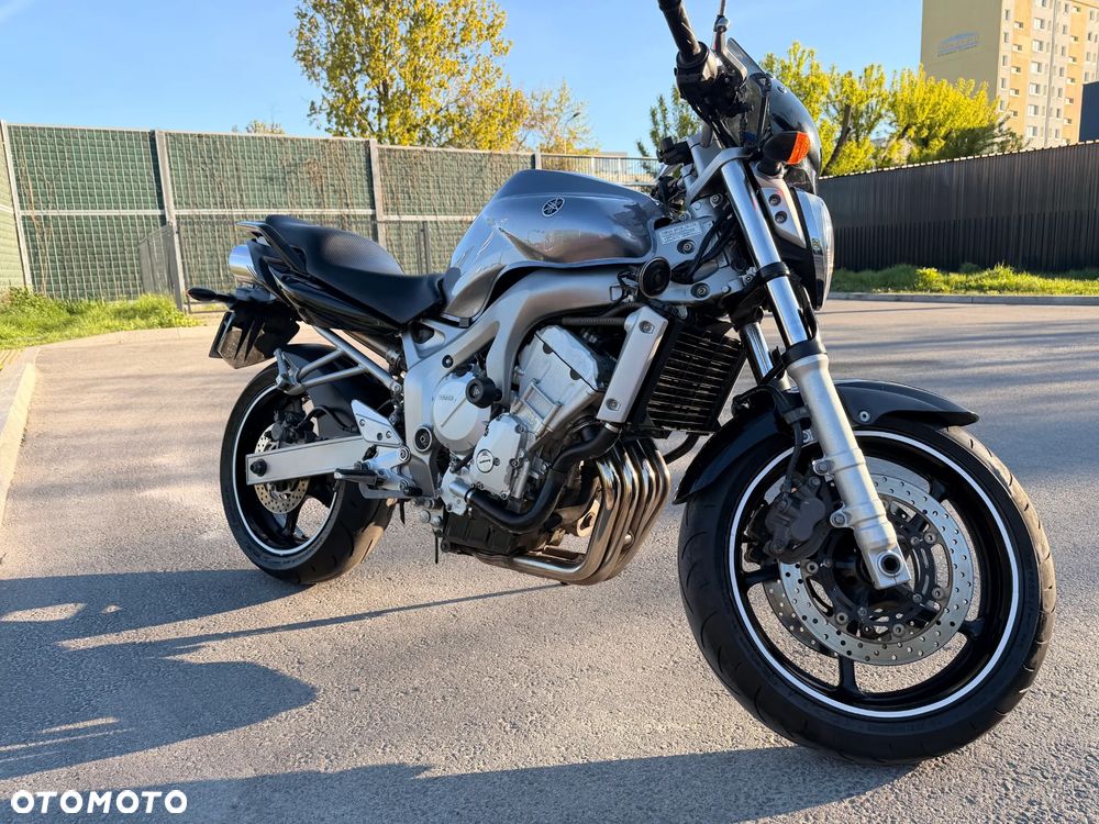 Yamaha FZ6 - 21