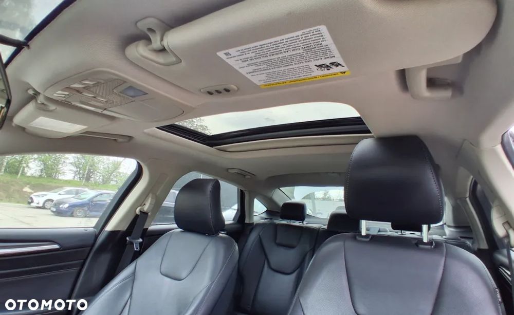 Ford Fusion 2.0 EcoBoost Titanium - 13