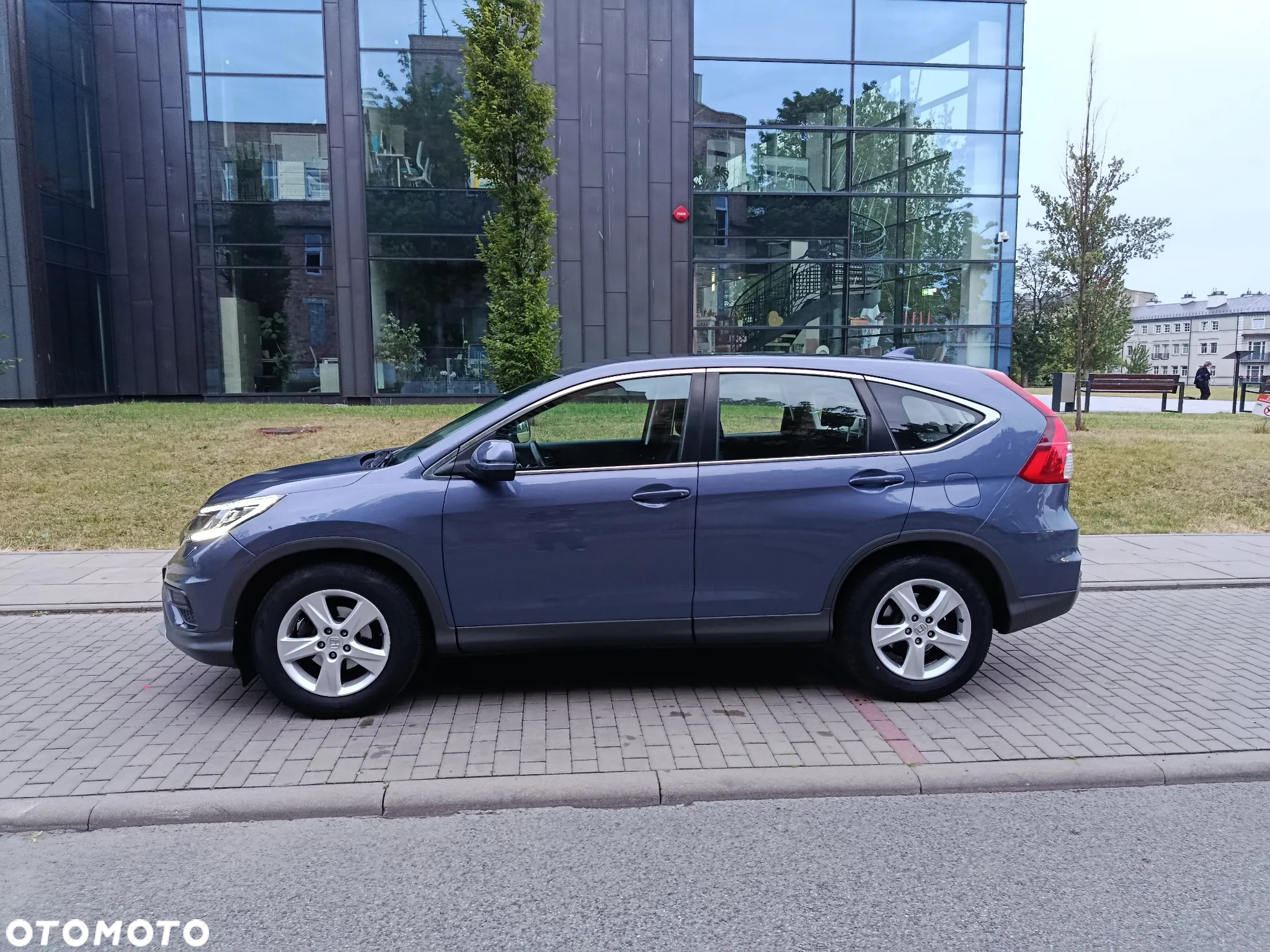 Honda CR-V 2.0 Comfort (Honda Connect+) / (2WD) - 3