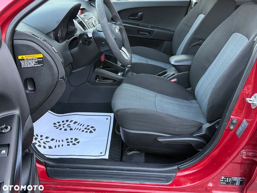 Kia Ceed 1.4 Comfort + - 9