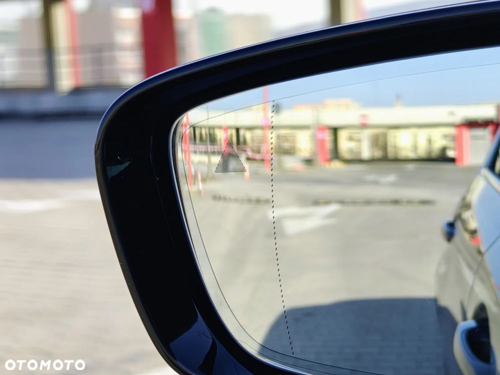 BMW Seria 5 530d xDrive mHEV M Sport sport - 16