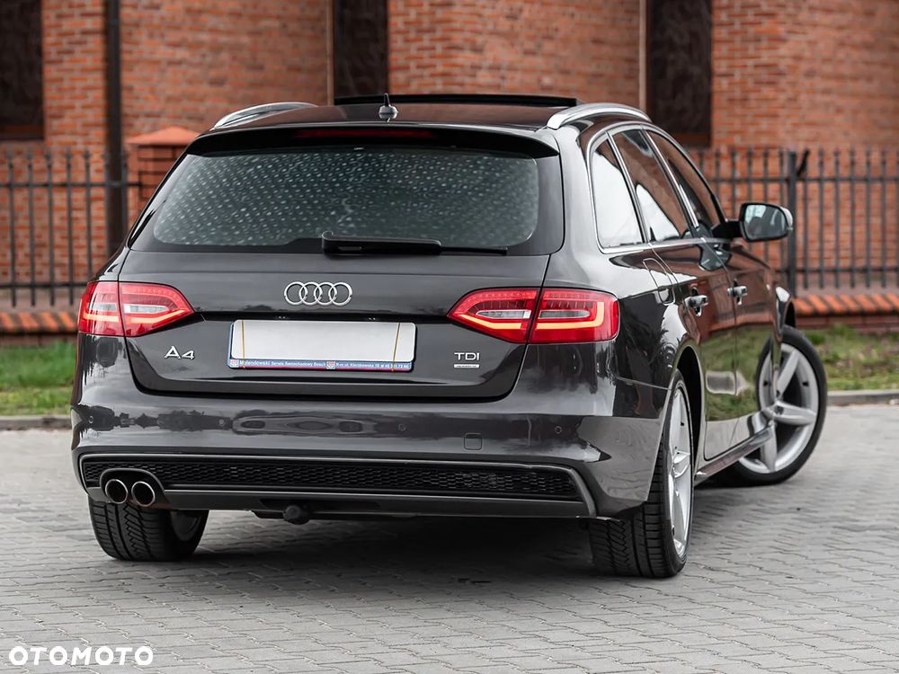 Audi A4 Avant 2.0 TDI DPF quattro S tronic S line Sportpaket - 12