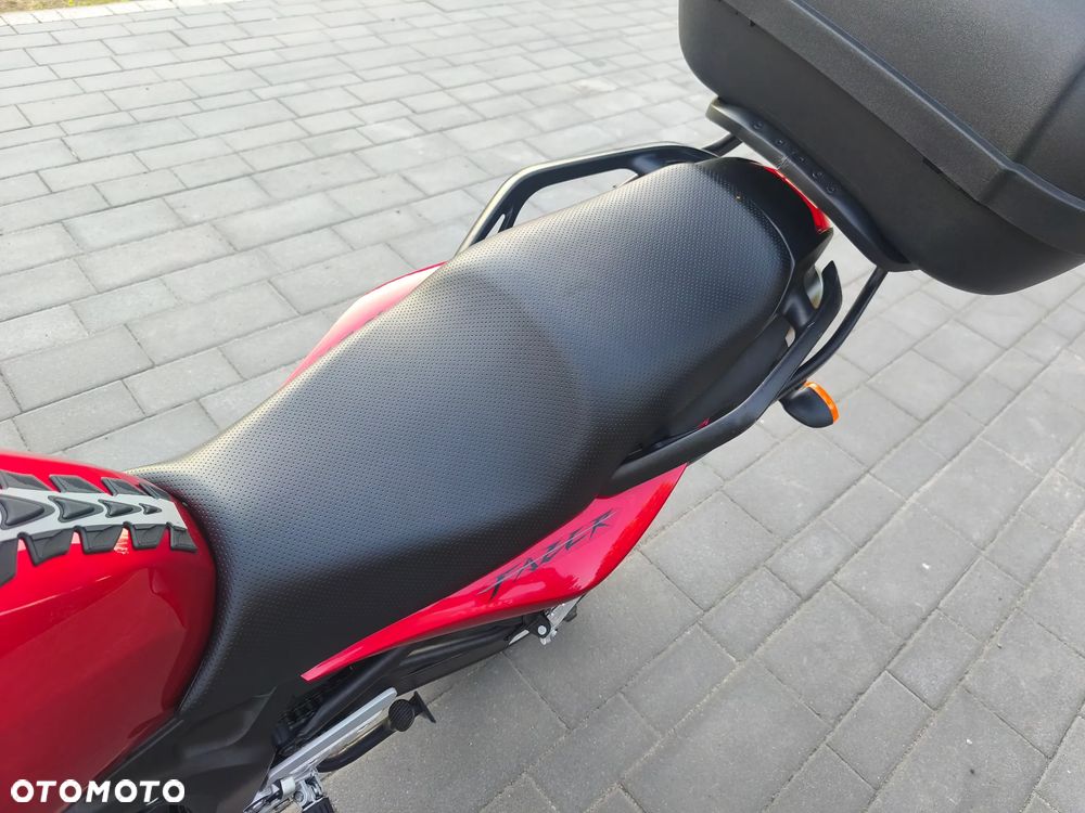 Yamaha FZ6 - 8