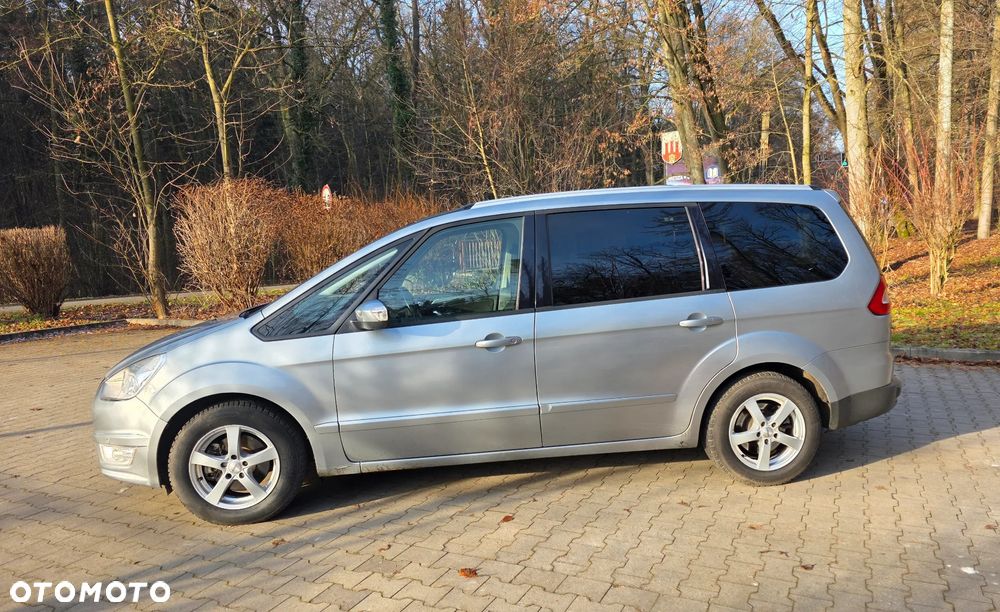 Ford Galaxy 2.0 TDCi Ambiente - 19