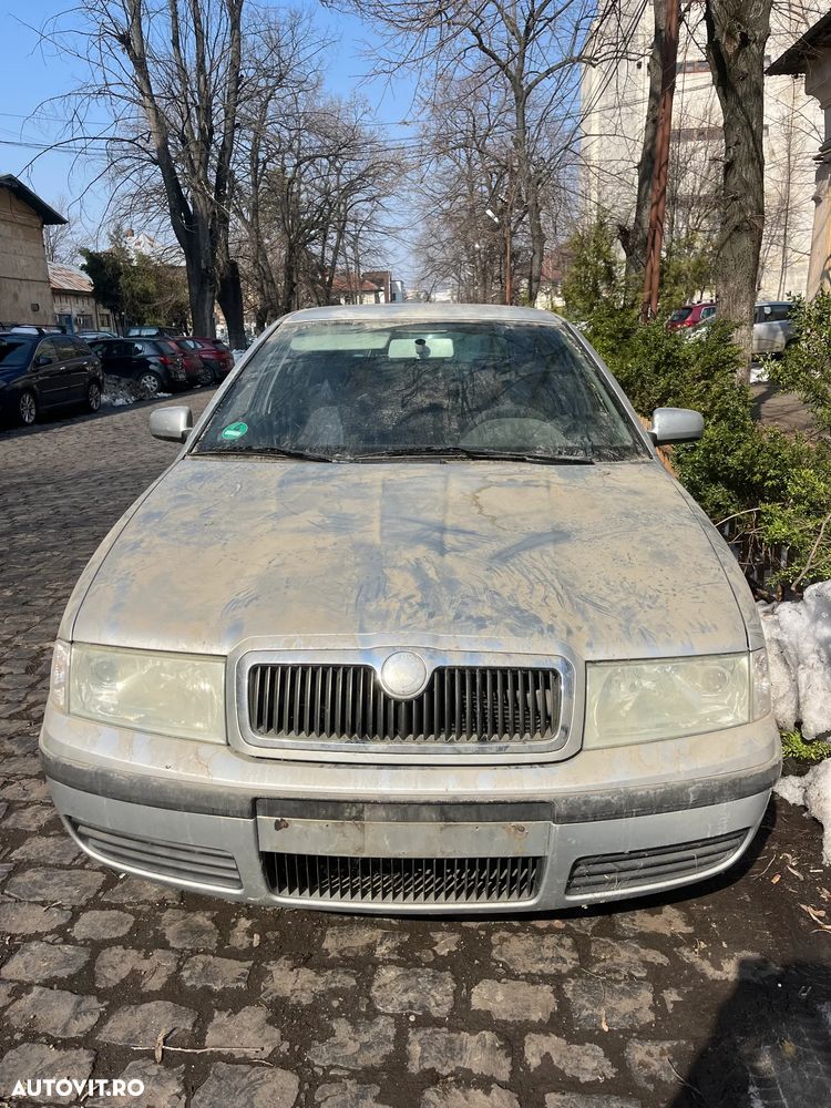 Dezmembrez Skoda Octavia 1 tour   gri argintiu 2003 1,6 benzina - 5