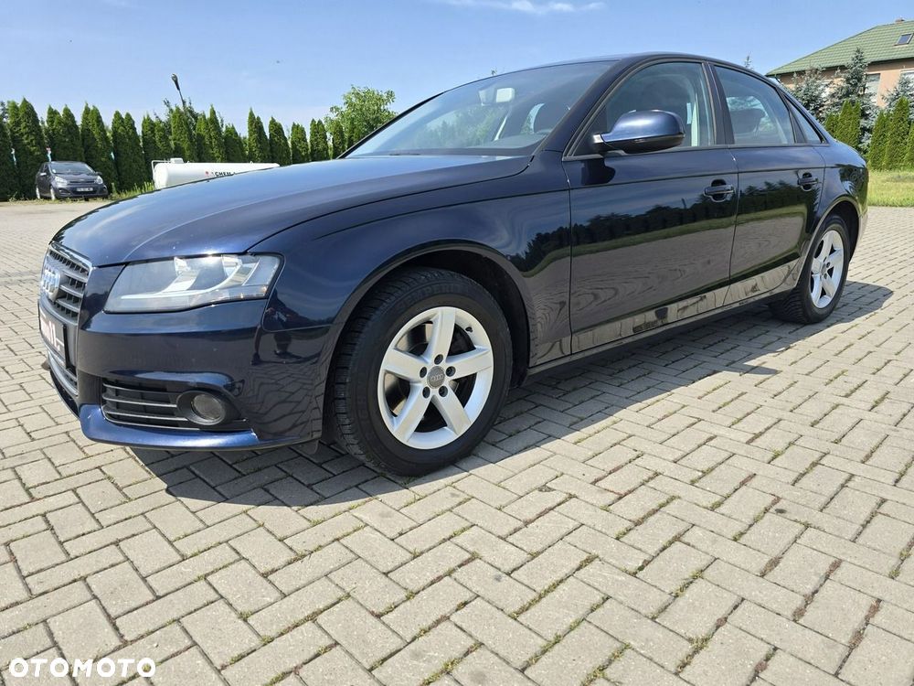 Audi A4 Limousine - 5