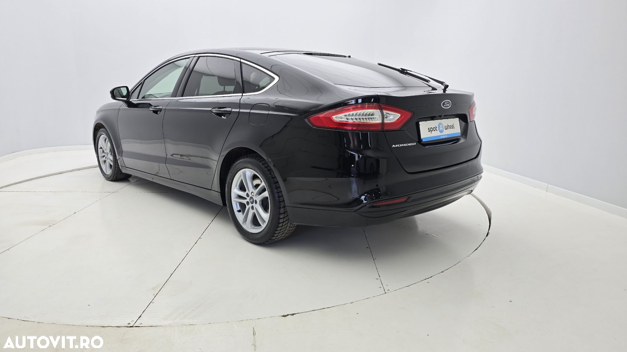 Ford Mondeo - 8