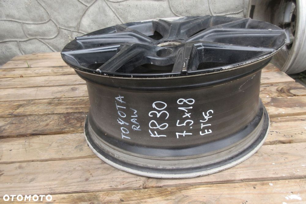 toyota oe alufelga 18 7,5j 5x114,3 et45 - 15